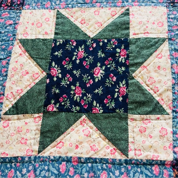 Vintage  Star Patchwork Quilt 82”x82” Floral Full/Queen Size - Picture 7 of 14